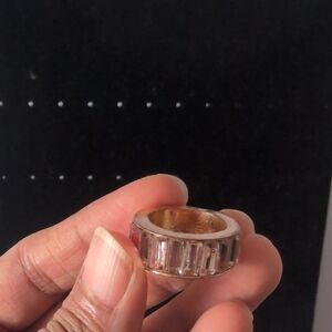 Elegant Silver Band Ring